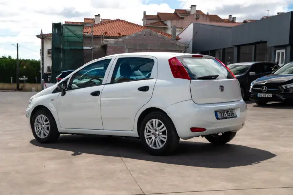 Fiat Punto 1.3 M-Jet Easy S&S 9