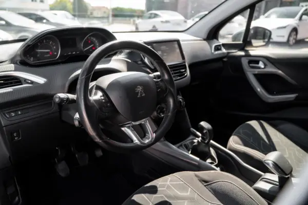 Peugeot 2008 1.6 BlueHDi Access 3