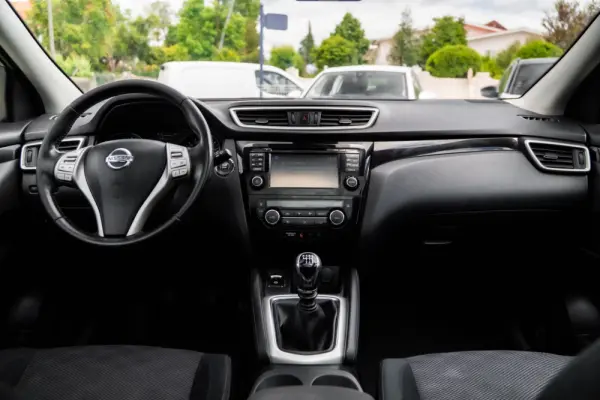 Nissan Qashqai 1.5 dCi N-Connecta 19