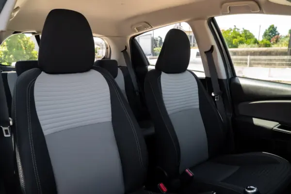 Toyota Yaris 1.0 VVT-i Comfort 19