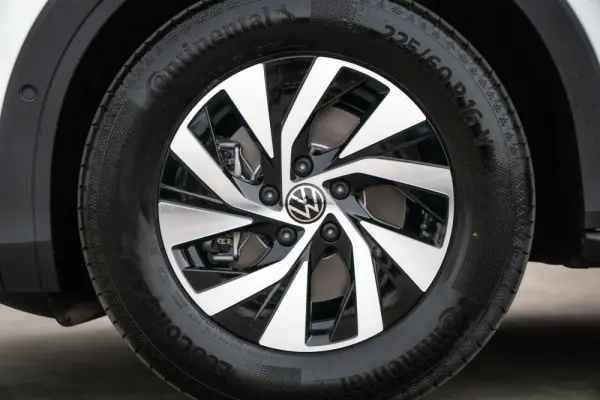 Volkswagen T-Roc 1.5 eTSI Life DSG 8