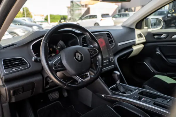 Renault Mégane Sport Tourer 1.5 dCi Dynamique S EDC 3