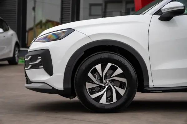 Volkswagen T-Roc 1.5 eTSI Life DSG 6