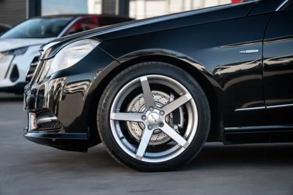 Mercedes-Benz E 220 BlueTEC 9G-TRONIC Avantgarde 7
