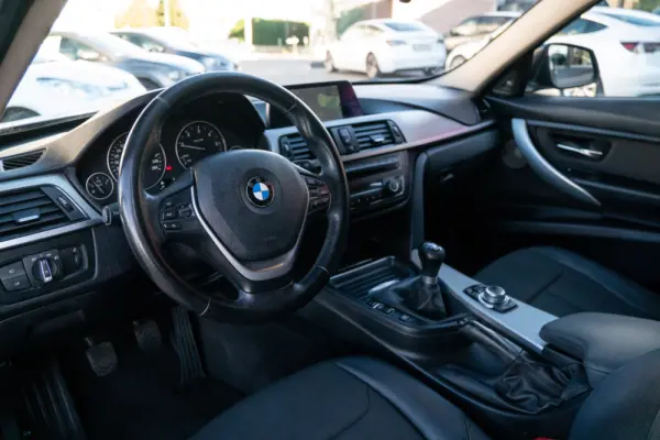BMW 318 d Line Modern 3