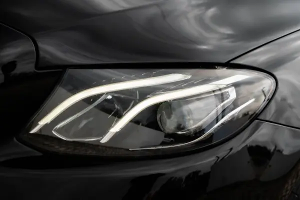 Mercedes-Benz E 220 d Avantgarde+ 33