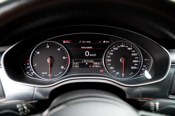 Audi A6 Avant 2.0 TDi S tronic 18