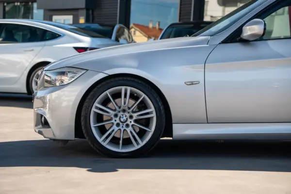 BMW 318 d Auto Pack M 7