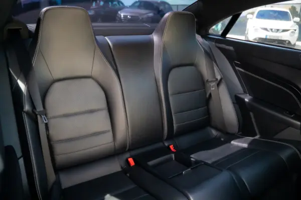 Mercedes-Benz E 220 CDI Elegance BE Auto. 23