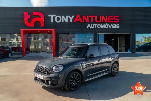 MINI Countryman Cooper SE ALL4 Auto 1