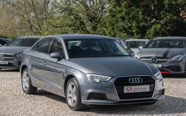 Audi A3 Limousine 30 TDI Design 14