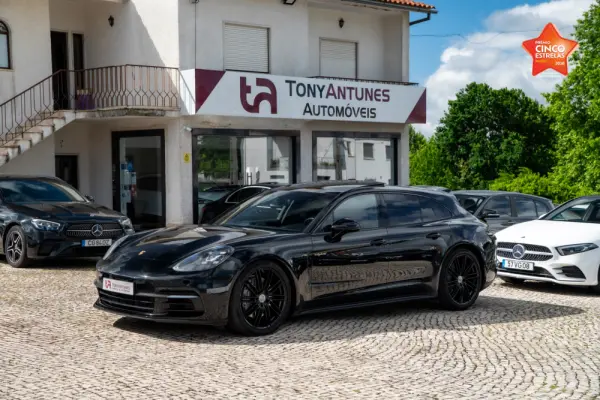 Porsche Panamera Sport Turismo 4 E-Hybrid Platinum Edition 1