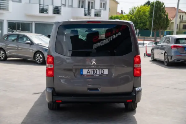 Peugeot Traveller 1.5 BlueHDi L2H1 Active Standard 12