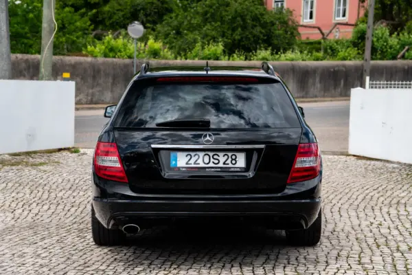 Mercedes-Benz C 220 CDi Classic BE 124g 8