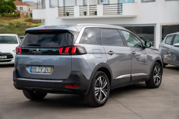 Peugeot 5008 1.6 BlueHDi Allure 4