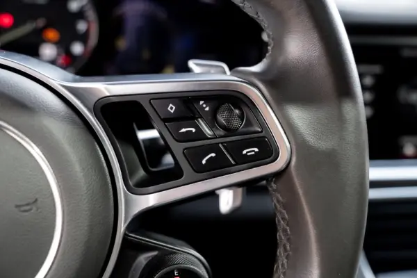 Porsche Panamera 4 E-Hybrid Platinum Edition 14