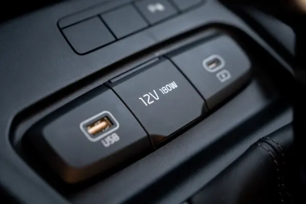 Kia Stonic 1.0 T-GDi Tech 7DCT 24