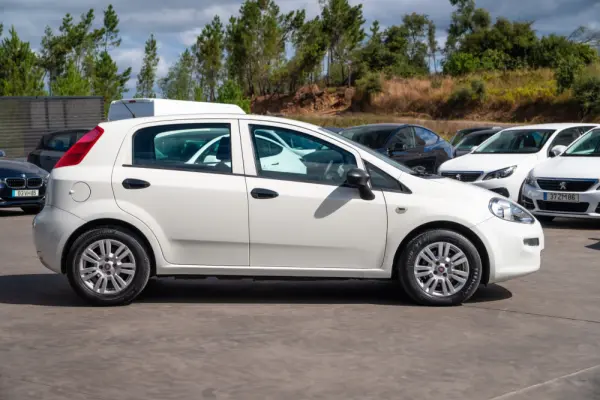 Fiat Punto 1.3 M-Jet Easy S&S 11