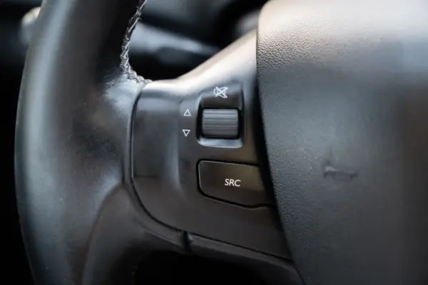 Peugeot 2008 1.6 BlueHDi Allure 18
