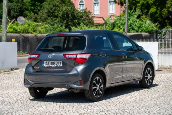 Toyota Yaris 1.0 VVT-i Comfort 3