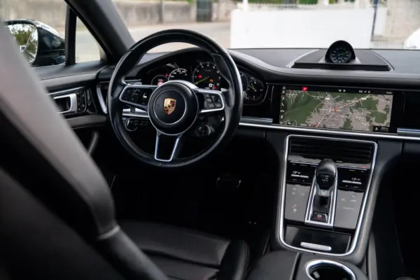 Porsche Panamera Sport Turismo 4 E-Hybrid Platinum Edition 13