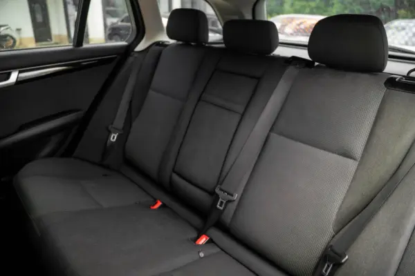 Mercedes-Benz C 220 CDi Classic BE 124g 19