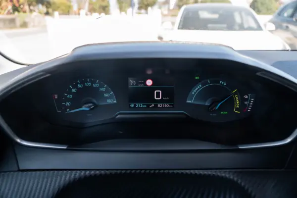 Peugeot e-208 50 kWh Active 9