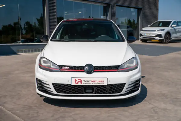 Volkswagen Golf 2.0 TSi GTi DSG Performance 10