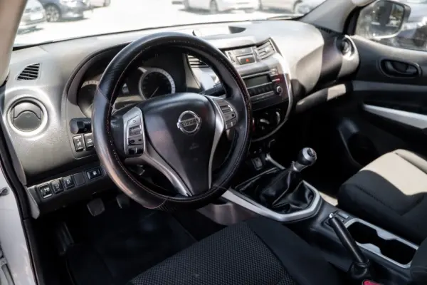 Nissan Navara 2.5 dCi CD LE 3