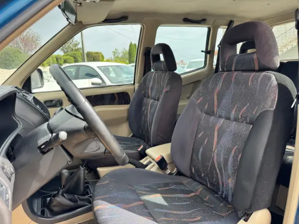 Nissan Terrano Outro 7