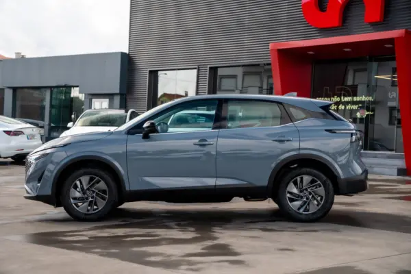 Nissan Qashqai 1.3 DIG-T N-Connecta 4