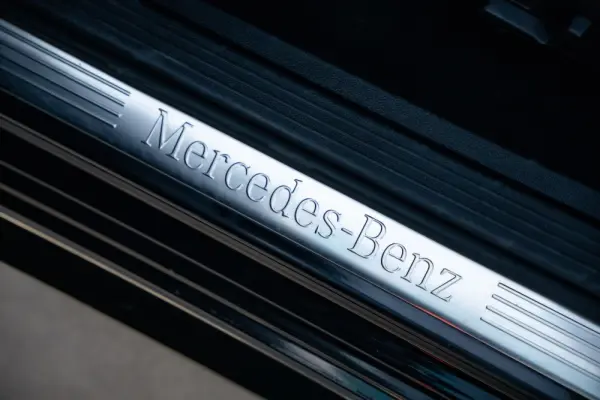 Mercedes-Benz E 220 BlueTEC 9G-TRONIC Avantgarde 21