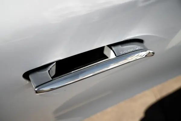 Mercedes-Benz E 300 de 10