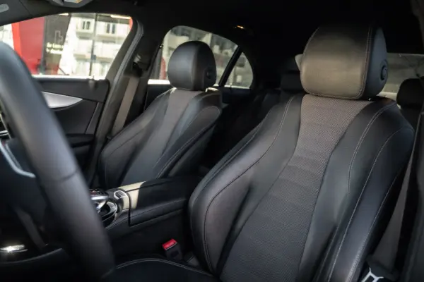Mercedes-Benz E 220 d Avantgarde+ 16