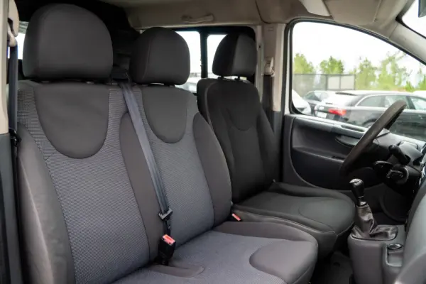 Citroen Jumpy 1.6 HDi L2H1 Semi-Vidrada 18