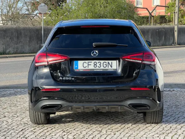 Mercedes-Benz A 250 e 8G-DCT Edition AMG Line 8