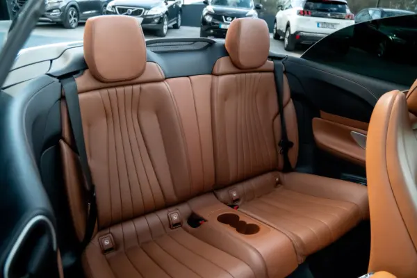 Mercedes-Benz E 220 d 4Matic 9G-TRONIC AMG Line 27