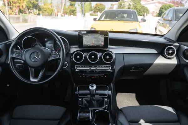 Mercedes-Benz C 200 d Avantgarde 4