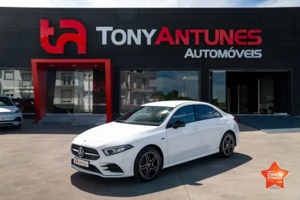 Mercedes-Benz A 250 Limousine e 8G-DCT AMG Line 1