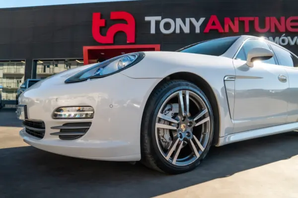 Porsche Panamera 4S PDK 13