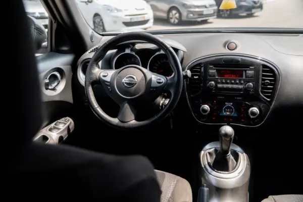 Nissan Juke 1.6 Acenta 21
