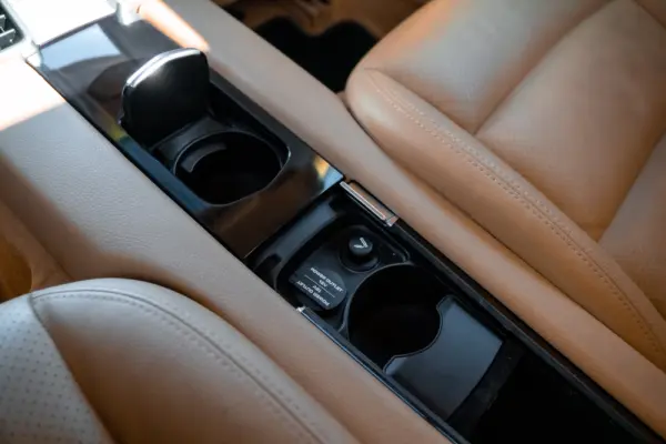 Porsche Panamera 4S PDK 36