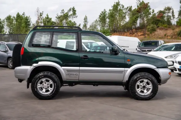 Nissan Terrano II 2.7 TDi Comfort 10