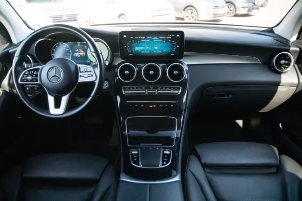Mercedes-Benz GLC 300 de 4Matic 5