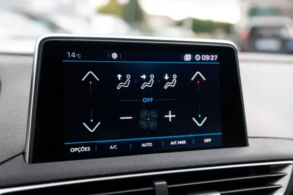 Peugeot 5008 1.6 BlueHDi Allure 22
