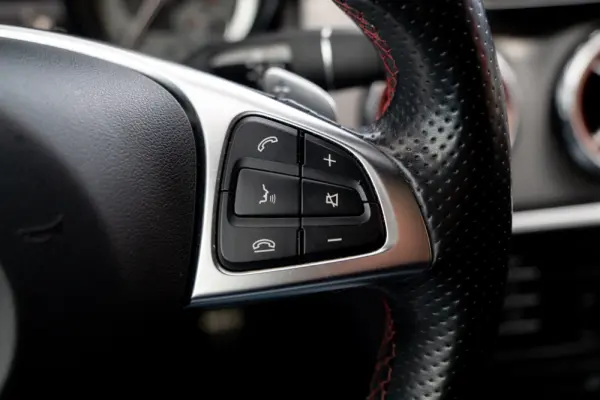 Mercedes-Benz GLA 180 (CDI) d 7G-DCT AMG Line 19