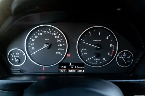 BMW 318 d Line Modern 16