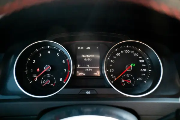 Volkswagen Golf 2.0 TSi GTi DSG Performance 11