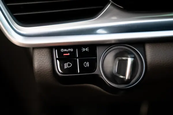 Porsche Panamera 4 E-Hybrid Platinum Edition 17