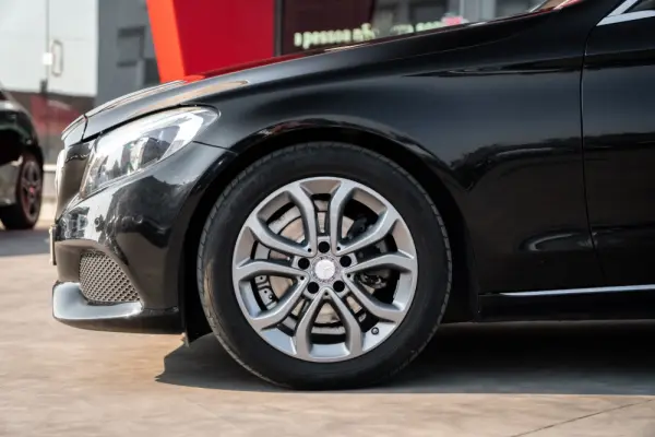Mercedes-Benz C 200 BlueTEC Avantgarde 9